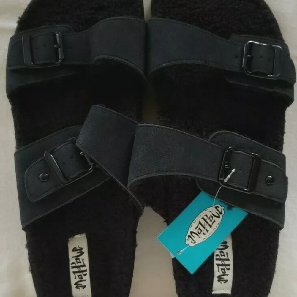 Women's sherpa lined sandals